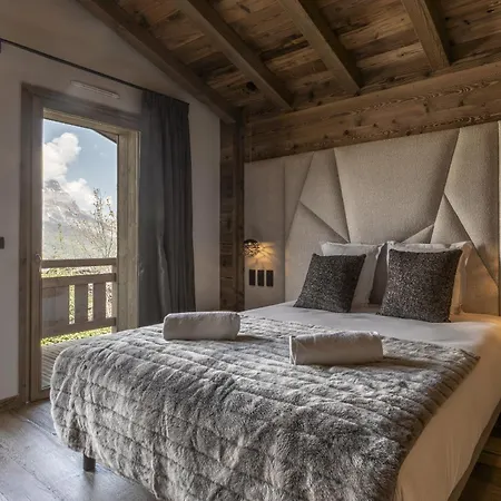 Suzane - Panorama Mont-blanc&jacuzzi Chalet Combloux